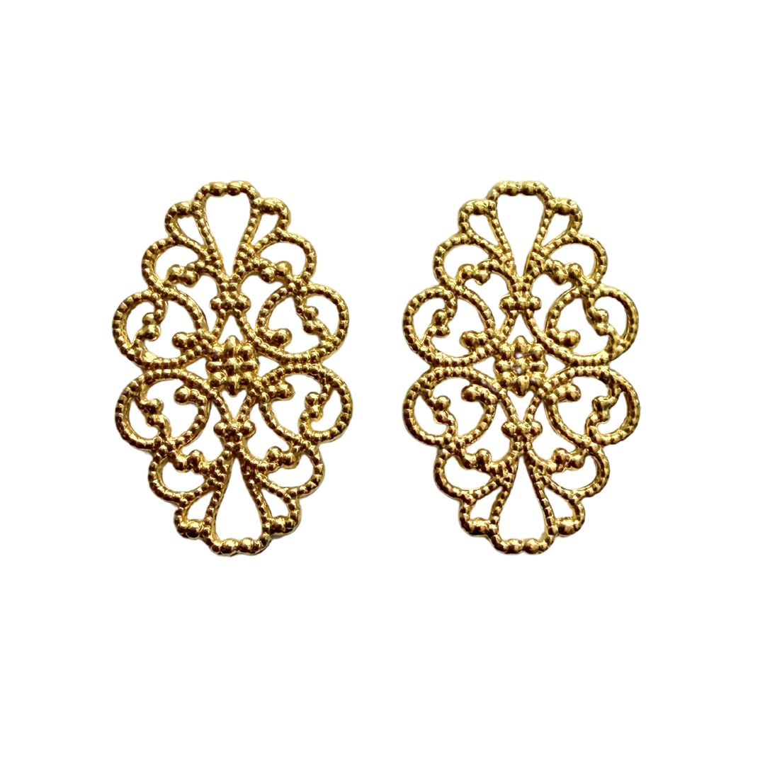 Filigree Findings Swirl with small central flower 32x20mm Gold