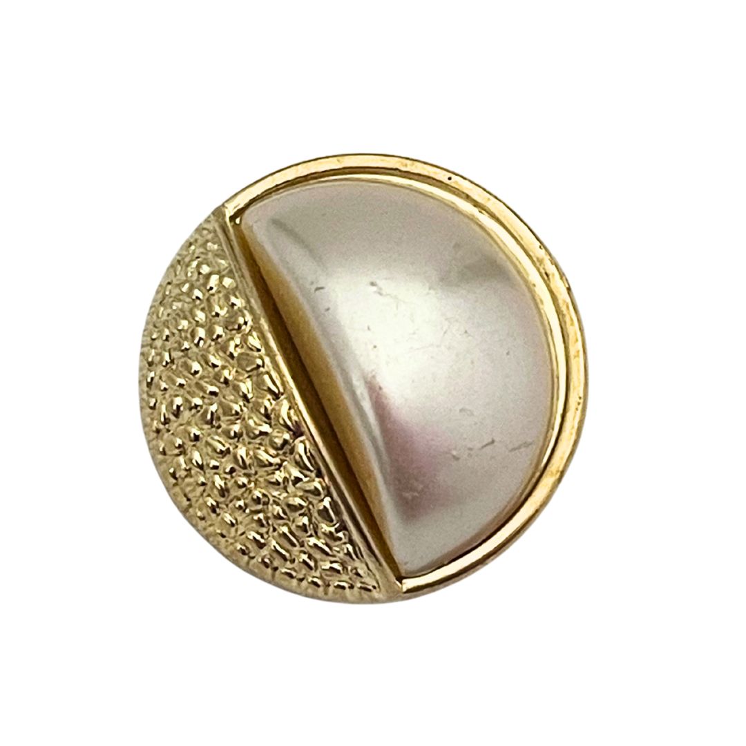 30mm Round Gold & Pearl Plastic Button, pack of 1