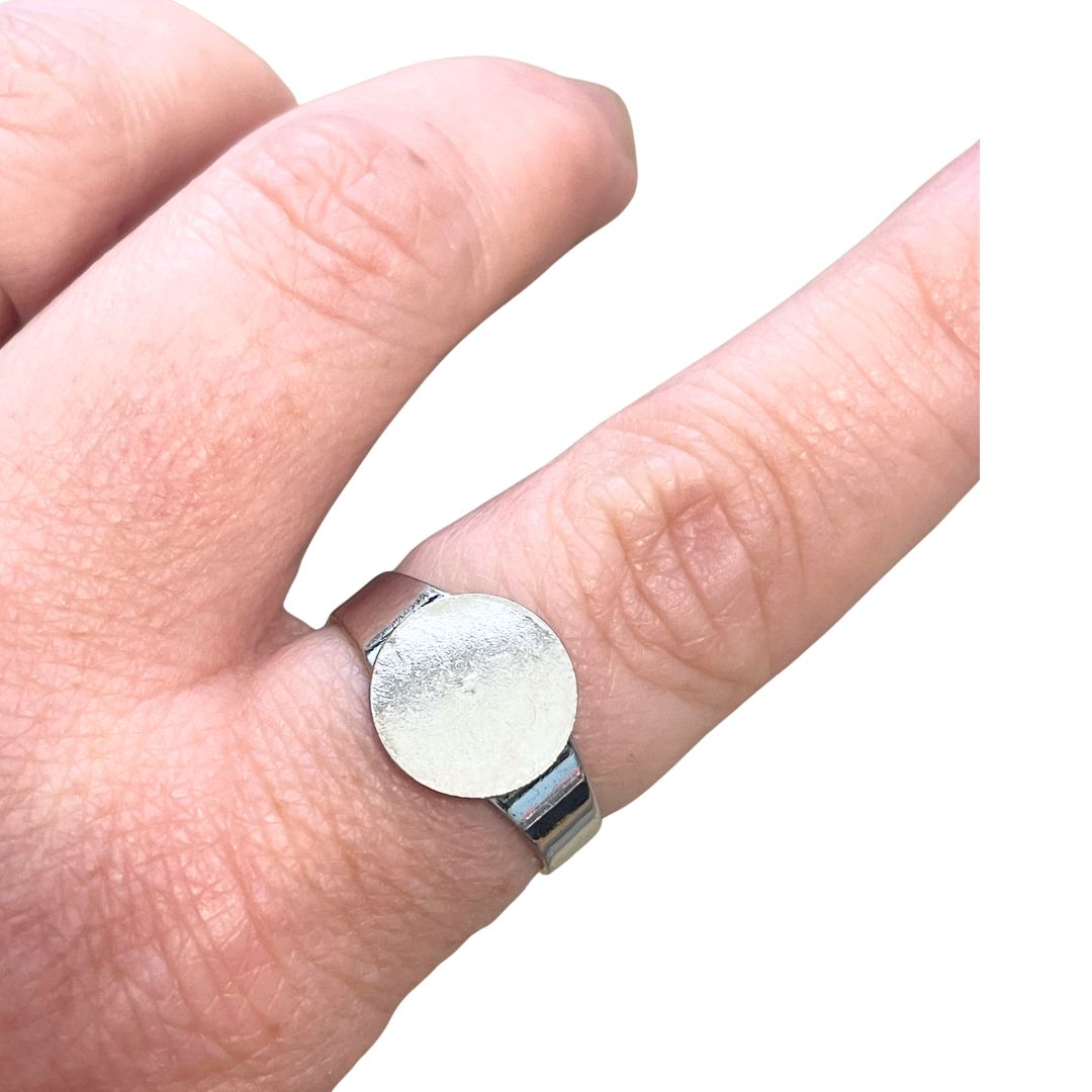 Adjustable Ring Blank Wide, with 11mm round flat pad