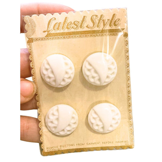 Glass Vintage Buttons on Original Card, 4 pack, 23mm Floral White