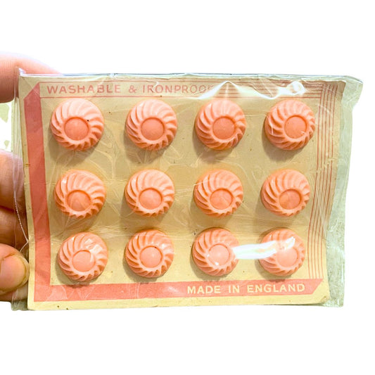 Vintage Buttons on Original Card, 12 pack, 17mm Swirl Pink