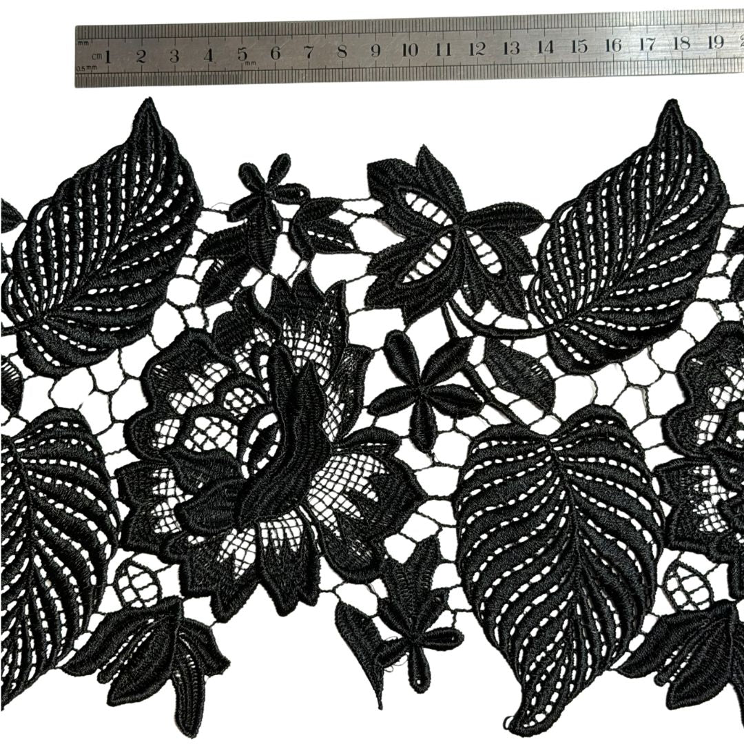 Vintage Lace Black, 18cm wide, sold per meter