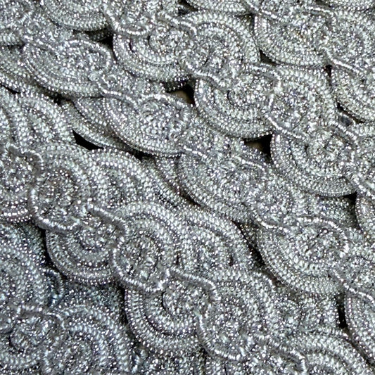 Vintage Metallic Braid Silver, 18mm wide, sold per meter